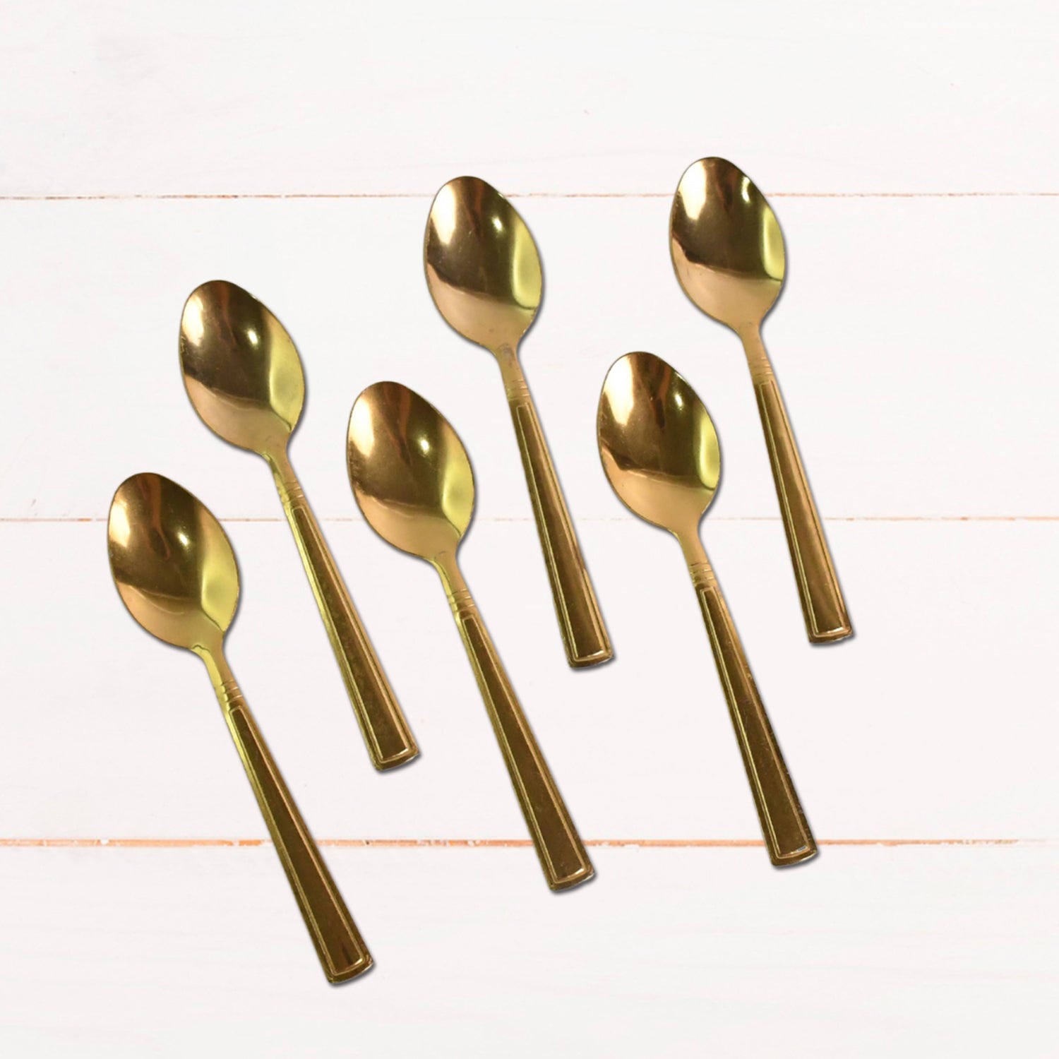 Premium Luxurious Stainless Steel Coated Spoons (6 Pcs Set / Golden) Premium Luxurious Stainless Steel Coated Spoons (6 Pcs Set / Golden)